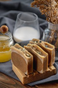 Beauty Benefits of Milk - How to make milk soap at home
