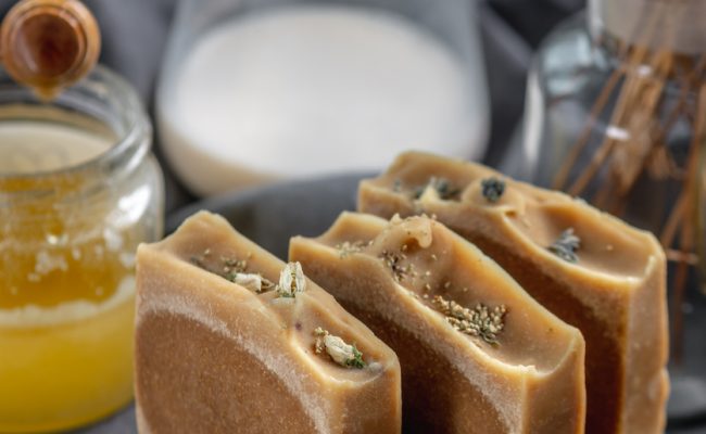Beauty Benefits of Milk - How to make milk soap at home